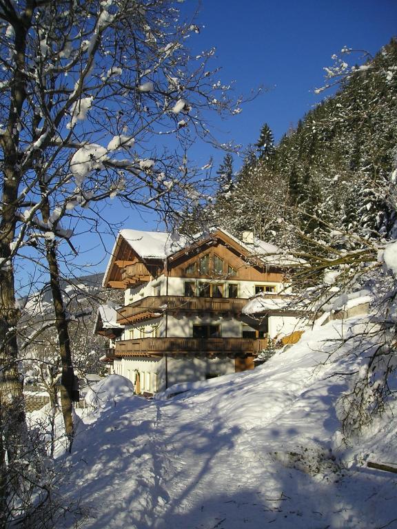Апартаменты Haus Schennach Майрхофен Экстерьер фото